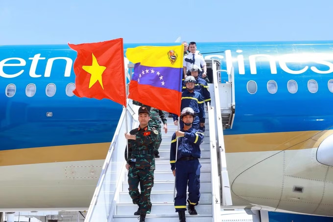 Đảng, Nhà nước và nhân dân Việt Nam viện trợ nhân đạo khẩn cấp giúp Chính phủ và nhân dân Venezuela khắc phục hậu quả thiên tai